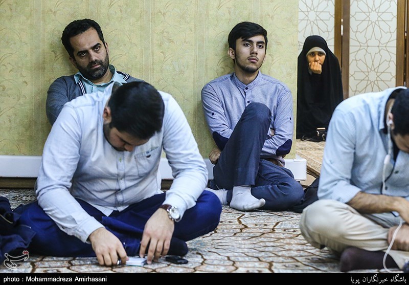 جلسه حلقه شعر و تصنیف آئینی «ریّان»