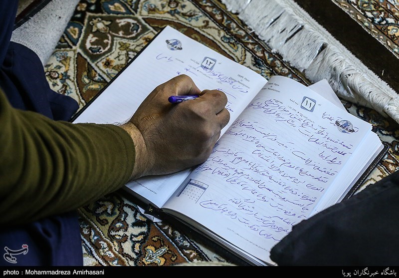 جلسه حلقه شعر و تصنیف آئینی «ریّان»