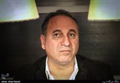 نه به دیکتاتور گفتنت و نه به شاه‌پرست شدنت!/ فرخ‌نژاد حامی سلطنت پهلوی شد