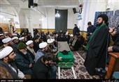 وداع با پیکر آیت الله سیدابراهیم خسروشاهی در حوزه علمیه مروی