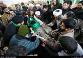 وداع با پیکر آیت الله سیدابراهیم خسروشاهی در حوزه علمیه مروی