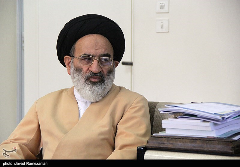 دیدار جمعی از مسئولان دامغان با آیت الله تقوی