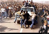 75 درصد از اسناد انقلاب پنهان است