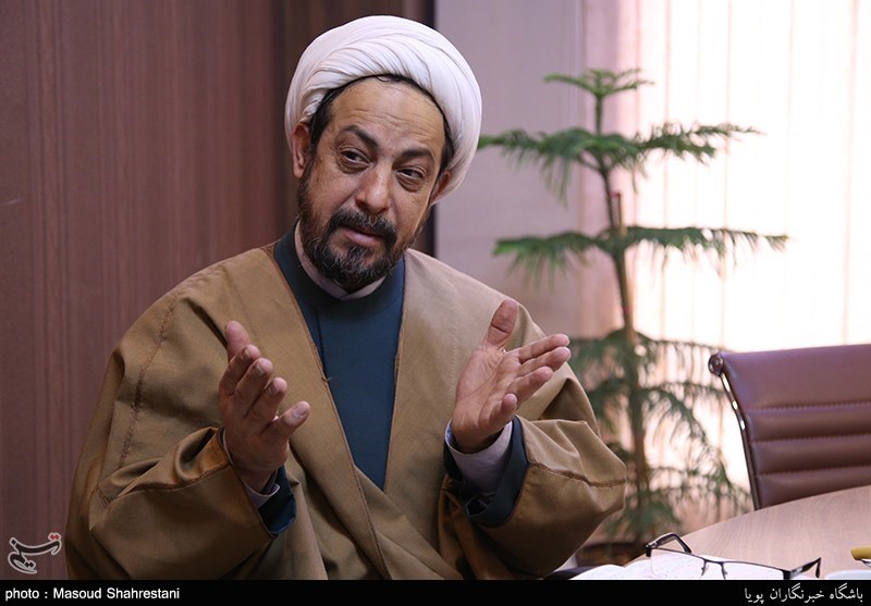 حجت الاسلام رضازاده کارشناس مذهبی