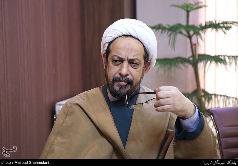 حجت الاسلام رضازاده کارشناس مذهبی