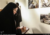 نمایشگاه عکس «عشق و آتش» کار گروهی عکاسان باشگاه خبرنگاران پویا(تسنیم)