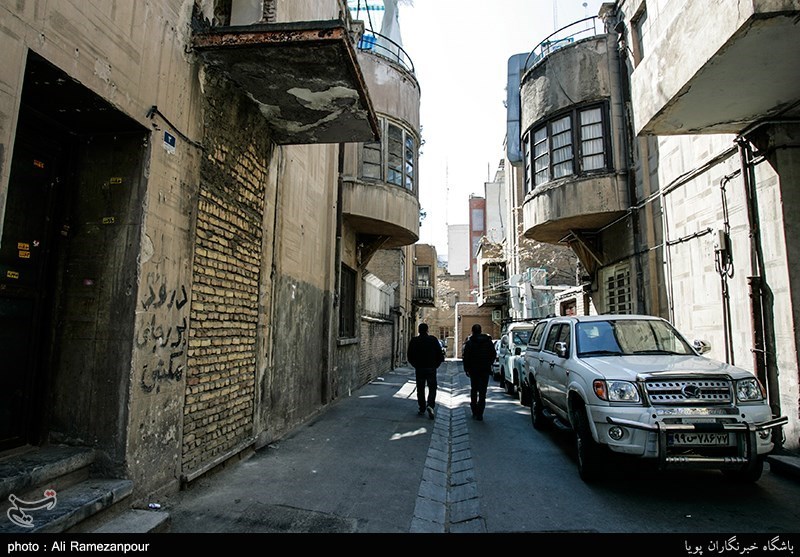 تنها کوچه قرینه تهران