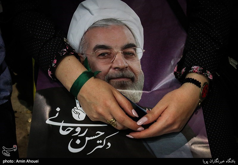 دومین همایش جوانان و دانشجویان حامی روحانی 