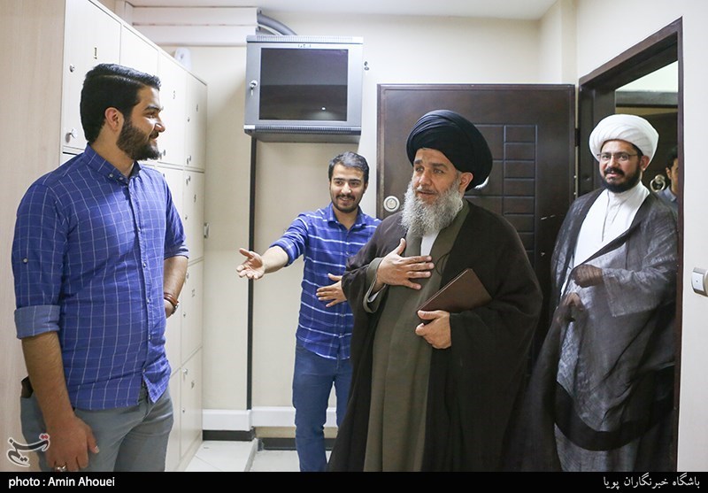 بازدید حجت الاسلام مومنی از باشگاه خبرنگاران پویا