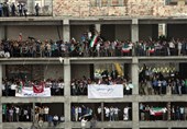 لحظه‌به‌لحظه‌ با «سونامی مشهدی‌ها» در حمایت از رئیسی/ ظرفیت میدان "تکمیل" شد؛ مردم به "ساختمان‌های جنبی" رفتند+ فیلم
