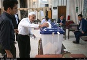 رای‌گیری انتخابات دوازدهمین دوره ریاست جمهوری و پنجمین دوره شورای شهر و روستا-مسجد بقیه الله میدان بروجردی