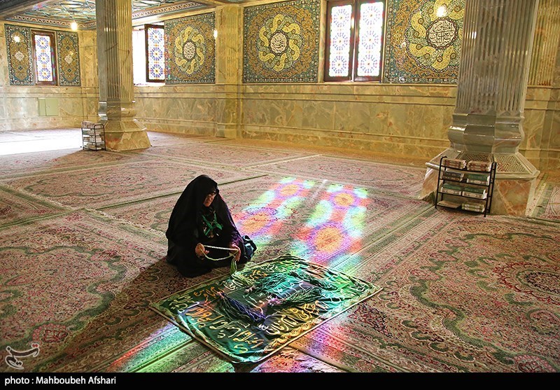 مساجد؛ پایگاهی برای "تقویت وحدت" و مرکز مبارزه با تبلیغات عوام‌فریبانه دشمنان