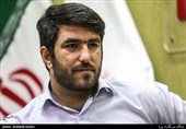 مرد پشت صحنه تاریخ انقلاب؛ هم هست هم نیست