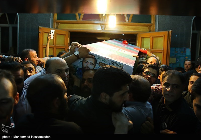وداع با پیکر شهید جواد تیموری