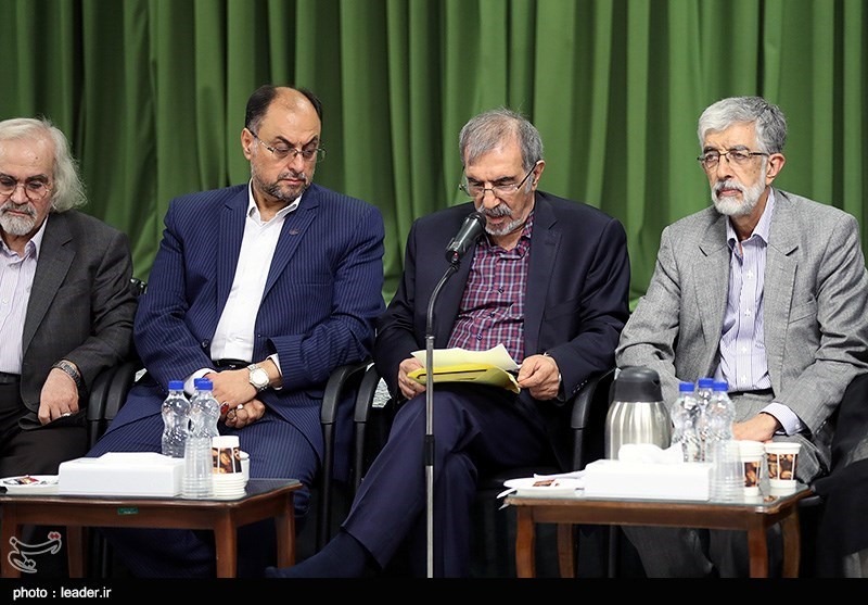 دیدار جمعی از شاعران و اهالی فرهنگ و ادب با رهبر معظم انقلاب