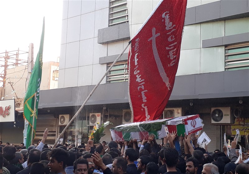 تشییع شهید سید رضا ثابتی در آبادان 