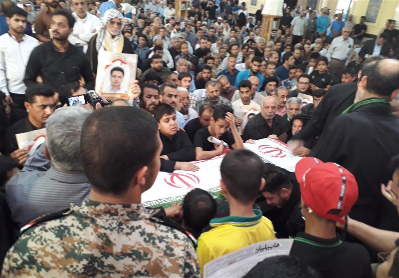 تشییع شهید سید رضا ثابتی در آبادان 