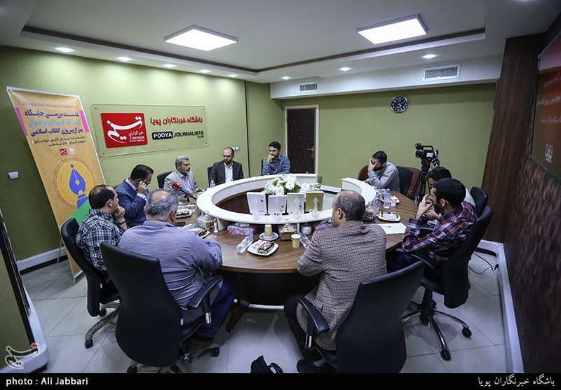 نشست بررسی جایگاه ادبیات کودک و نوجوان