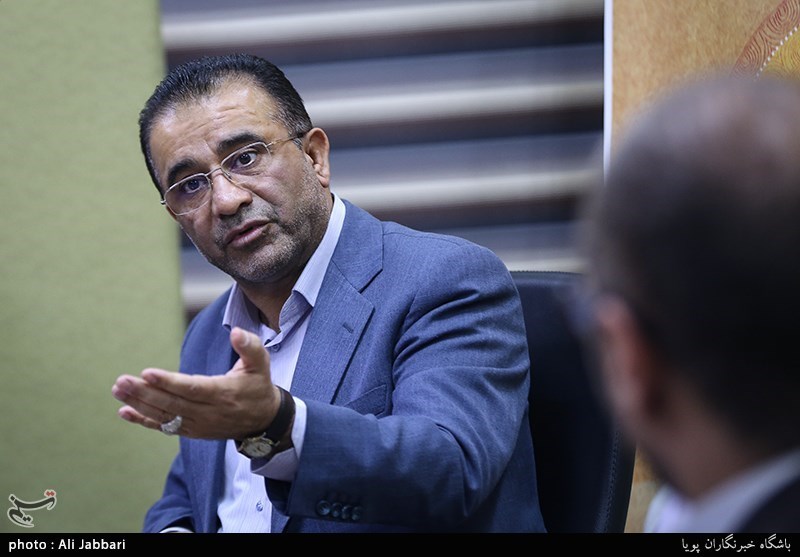 نشست بررسی جایگاه ادبیات کودک و نوجوان