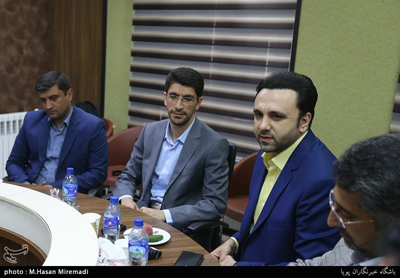 تقدیر از عوامل برنامه قرآنی اسراء