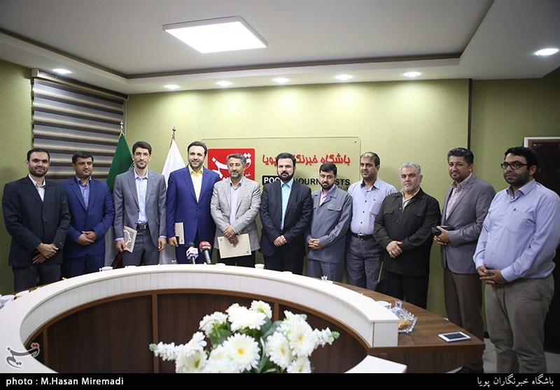 تقدیر از عوامل برنامه قرآنی اسراء