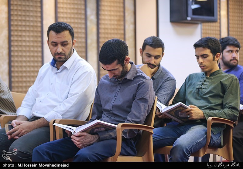 چهارمین کرسی تلاوت قرآن تسنیم