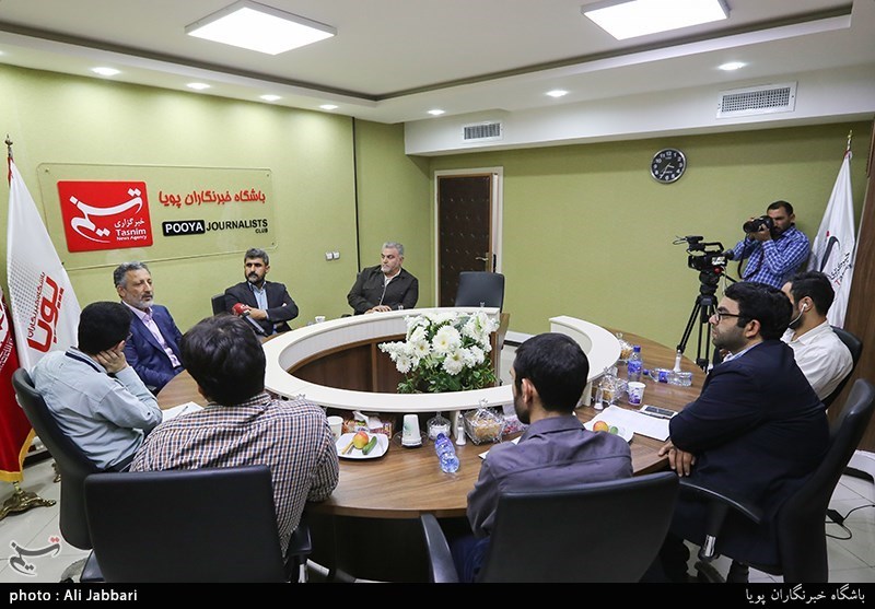 گفت و گو با محمد حمزه زاده قائم مقام رییس حوزه هنری و رییس سازمان سینمایی حوزه هنری