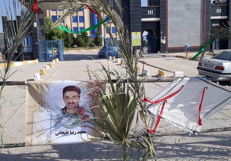 وداع دانشجویان و اساتید دانشگاه باغملک با شهدای گمنام 
