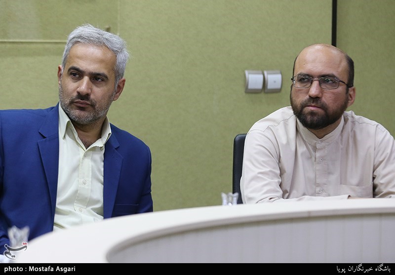نشست تشریح برنامه های دهه کرامت