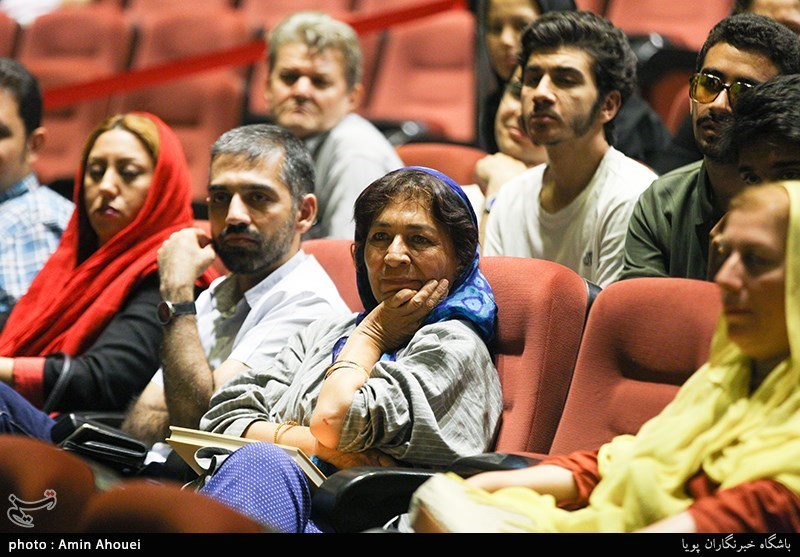 رونمایی از مجله فرهنگی هنری آنگاه