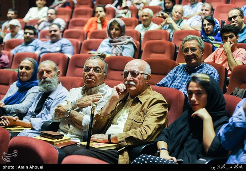 رونمایی از مجله فرهنگی هنری آنگاه