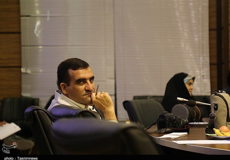 مسعود میرجلیل عکاس خبری در تحلیف اعضای پنجمین دوره شورای اسلامی شهر یزد