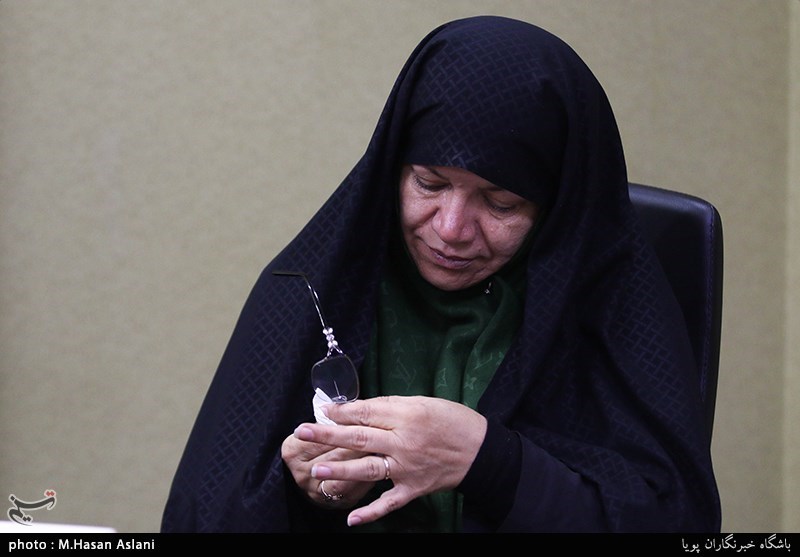 تجلیل از سه خانواده شهید سادات در باشگاه خبرنگاران پویا