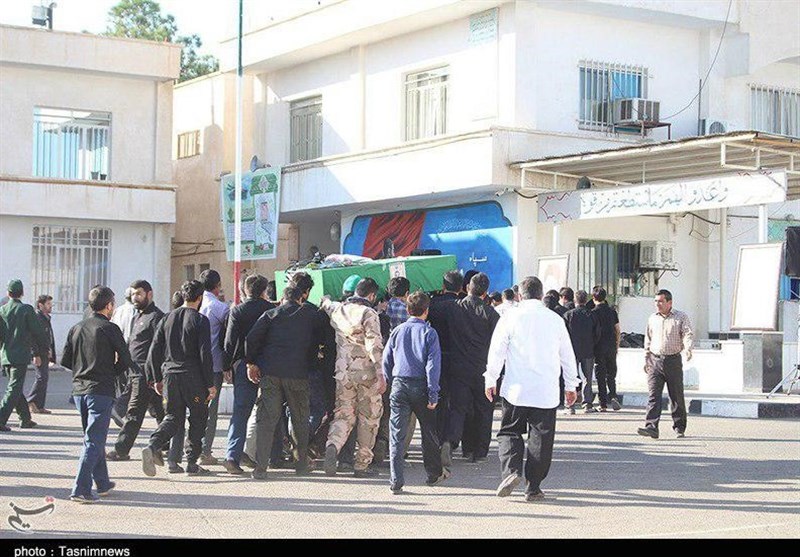 تشییع پیکر سه شهید مدافع حرم در کاشان