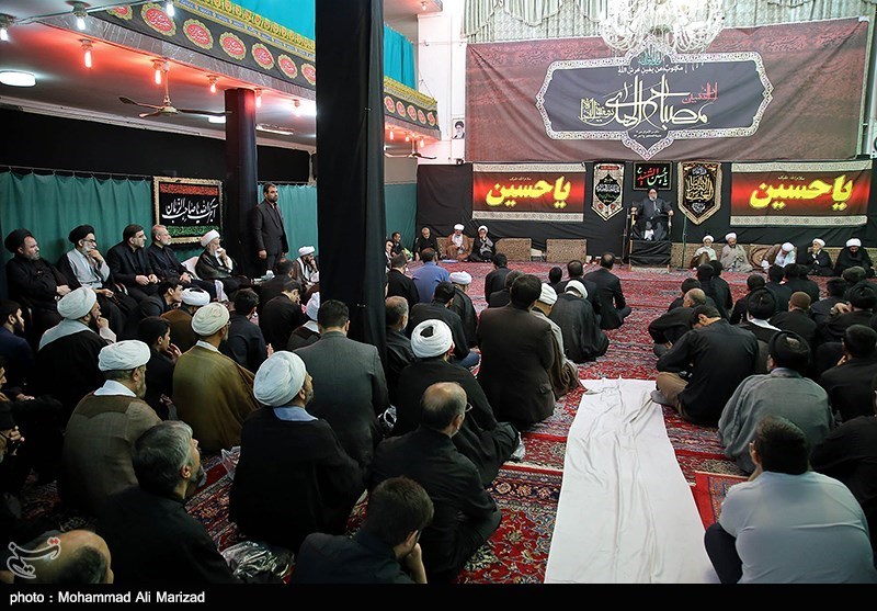 مراسم عزاداری حسینی در تاسوعای حسینی در بیوت مراجع عظام در قم برگزار شد