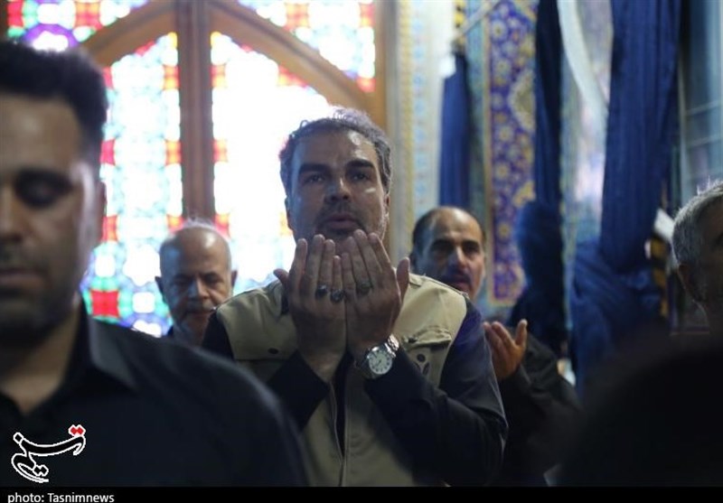 نماز ظهر عاشورا یزد به امامت آیت الله ناصری نماینده ولی فقیه در استان و امام جمعه یزد