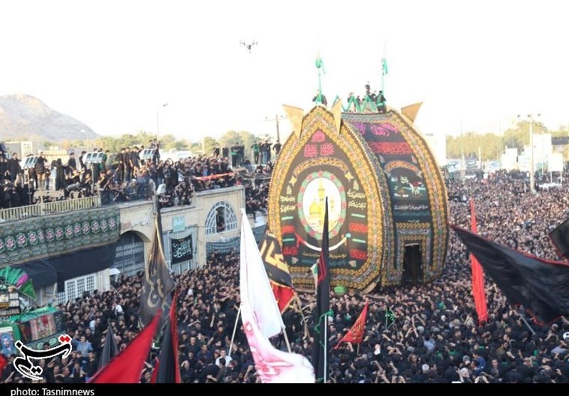 آیین سنتی نخل برداری تفت