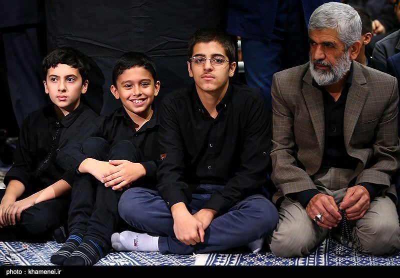 عزاداری شام غریبان حسینی در حسینیه امام خمینی(ره)