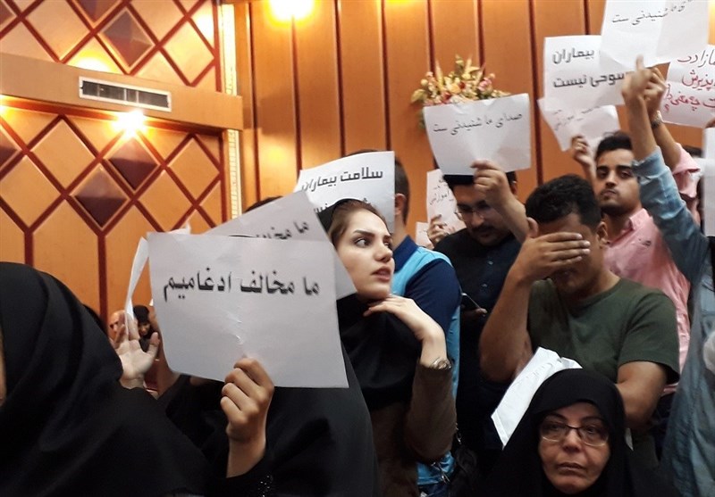 اعتراض دانشجویان دندانپزشکی به یک تصمیم دانشگاه علوم پزشکی اهواز