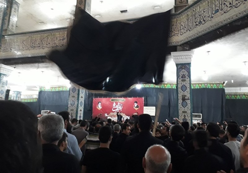 نوحه خوانی نزار قطری در بزرگداشت شهید مدافع حرم 