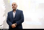 فرهاد رهبر: در مقابل فشارهای دشمنان تسلیم نمی‌شویم