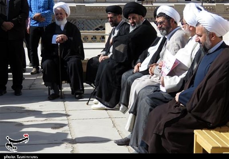محکومیت یاوه‌گویی‌های ترامپ در یزد توسط طلاب و روحانیون با حضور آیت الله ناصری