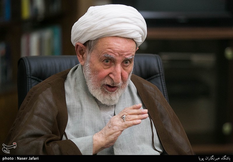 گفت و گو با  آیت الله محمدیزدی
