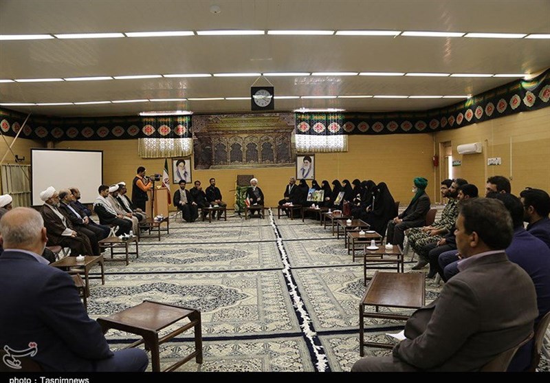 دیدار خانواده شهید حججی با آیت الله ناصری یزدی