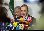 کنفرانس خبری علی اکبر ولایتی مشاور مقام معظم رهبری در امور بین‌الملل و رئیس مرکز تحقیقات استراتژیک مجمع تشخیص مصلحت نظام