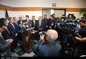 کنفرانس خبری فیصل مقداد قائم مقام وزیر خارجه سوریه  با علی اکبر ولایتی مشاور مقام معظم رهبری در امور بین‌الملل و رئیس مرکز تحقیقات استراتژیک مجمع تشخیص مصلحت نظام