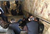 حبس شهروندان و اهالی رسانه در متروی  مصلی+تصاویر