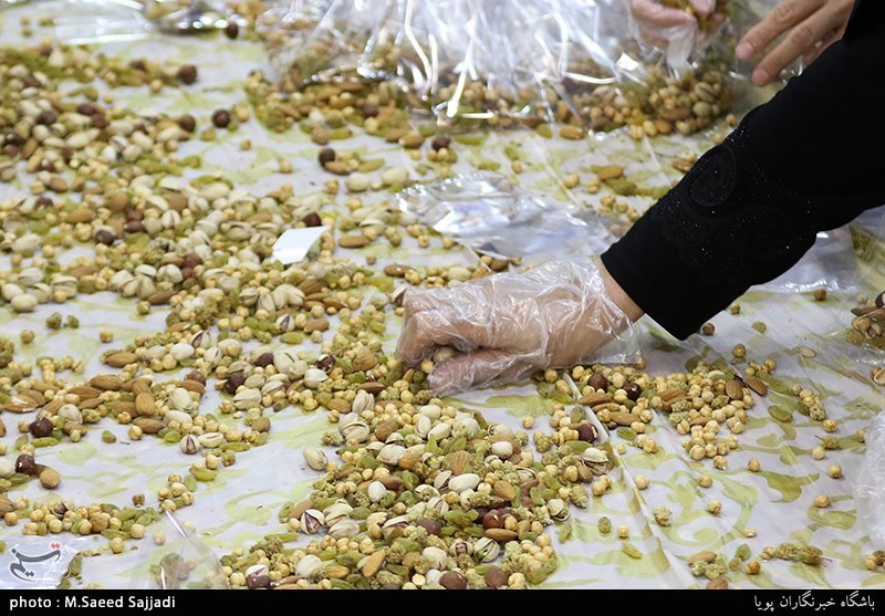بسته بندی آجیل زائران کربلا
