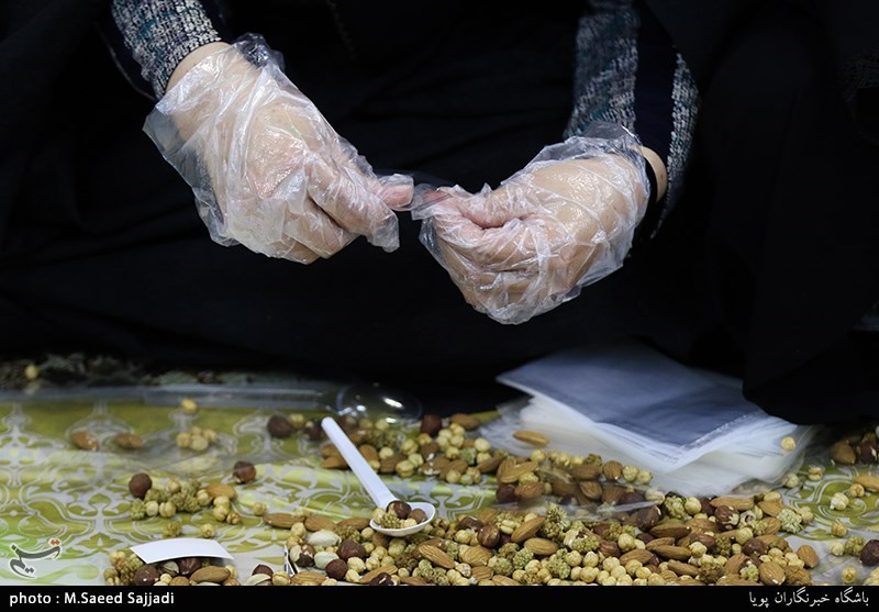 بسته بندی آجیل زائران کربلا