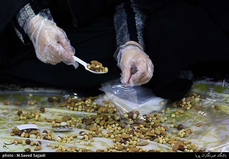 بسته بندی آجیل زائران کربلا
